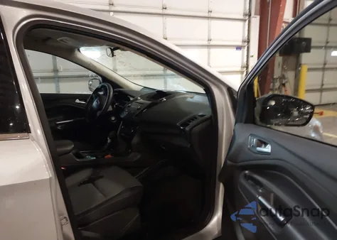 2017 Ford Escape Se z USA, uszkodzony, nr VIN 1FMCU9GD5HUE49866